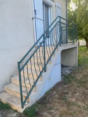 Garde-corps pour mini terrasse et descente d'escalier - Miniature 2