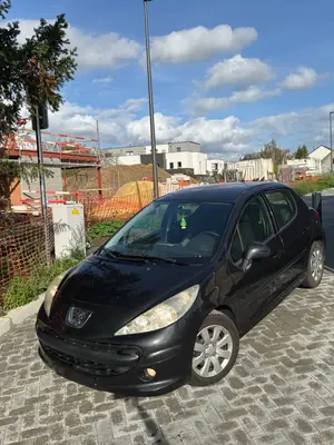 Peugeot 207 1.4 essence 2008, 204 000 km, très bon état - Miniature 2