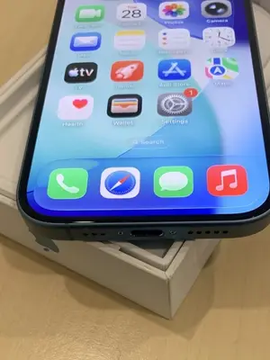 Apple iPhone 16 128Go Vert Désimlocké - Excellent état - Miniature 3