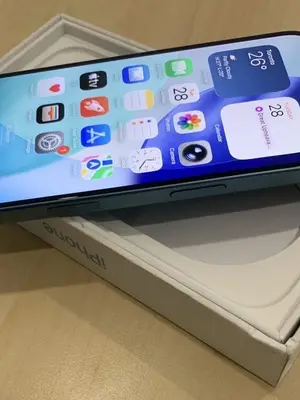 Apple iPhone 16 128Go Vert Désimlocké - Excellent état - Miniature 5