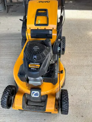 Tondeuse autotractée Cub Cadet XM2. ER53 - Essence 53cm - Miniature 2