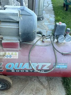 Compresseur 8bar 100L 3CV Quartz Booster
