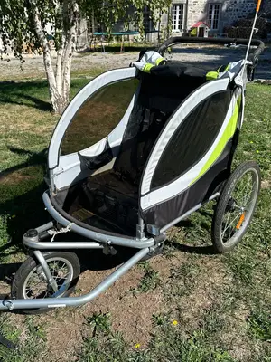 Remorque vélo 2 enfants convertible en poussette