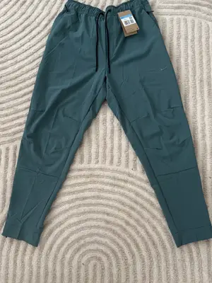 Nike Unlimited Dri-FIT Tapered Versatile Pant Taille M