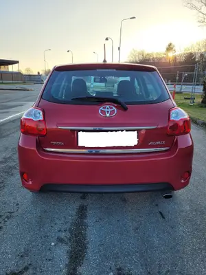 Toyota Auris - Très bon état, papiers à jour - Miniature 3