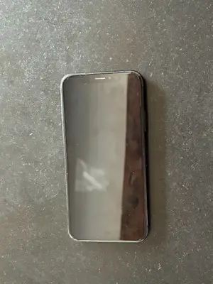 iPhone X 256GB - Fonctionnel, défauts écran et vitre