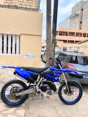 Yamaha YZ 125 de motocross neuf