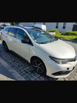 Location VTC Toyota Auris - Service national - Miniature 3
