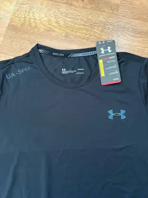Ensemble Under Armour Taille M - Très bon état - Miniature 4