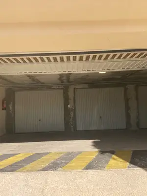 Garage à louer au centre de Calvi - 15m²