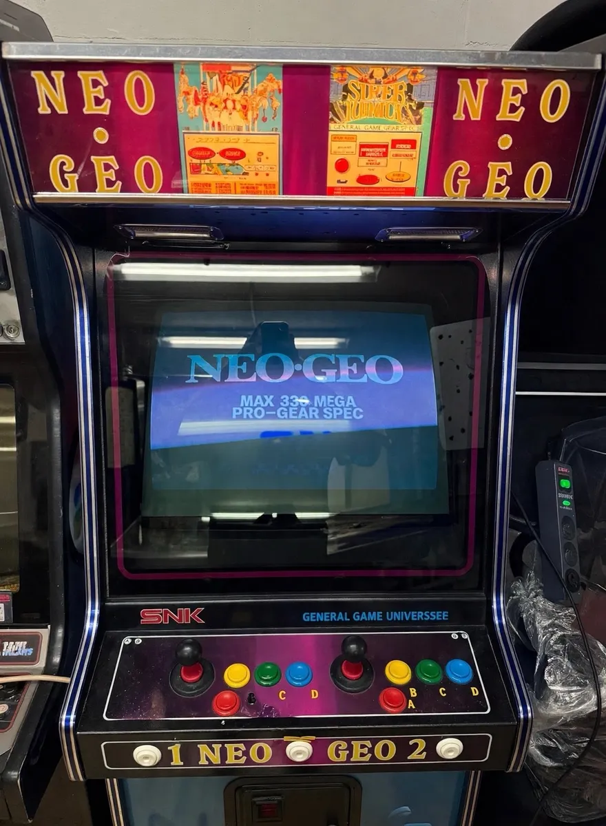 Borne d’arcade SNK Neo Geo authentique en très bon état, CRT révisé - Photo 1