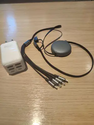 Bloc de charge 150W multiprises charge rapide + câbles