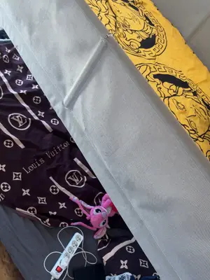Lit en étage avec matelas IKEA en bon état, moins d’un an - Miniature 2