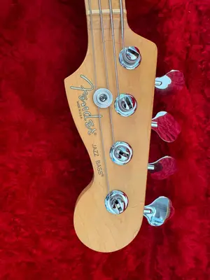 Fender Jazz Bass USA 1998/99 Corona 3 Tone Sunburst - Miniature 3