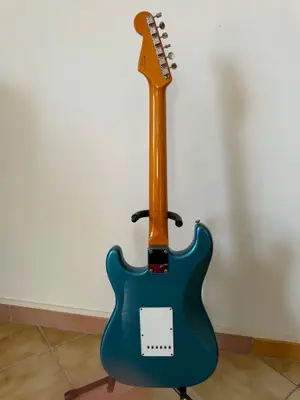 Guitare Fender Stratocaster mexicaine 2007/2008 bleu métallisé avec étui - Miniature 2
