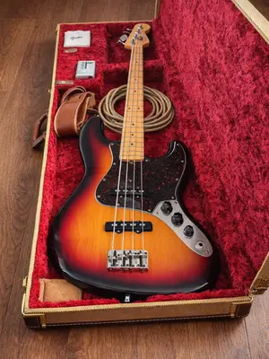Fender Jazz Bass USA 1998/99 Corona 3 Tone Sunburst