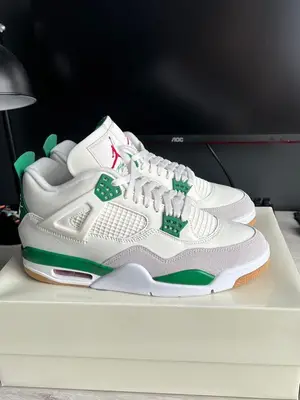 Sneakers Jordan 4 blanc/vert taille 41 neuves avec boîte - Miniature 5