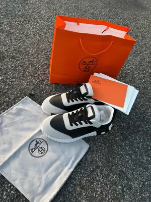 Chaussures Hermès authentiques neuves