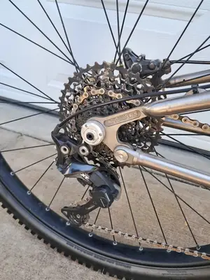 Vélo en bon état - Miniature 4