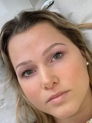 Microblading, microshading et micropigmentation des lèvres en promotion - Miniature 2