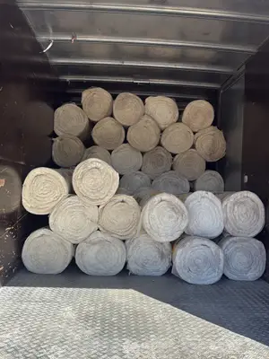 Laine de verre en rouleaux, plusieurs épaisseurs et densités