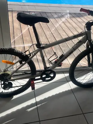 Vélo enfant 24" B'TWIN Rockrider 300