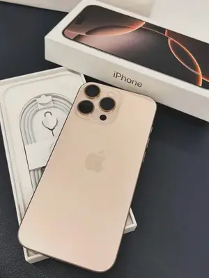 iPhone 16 Pro Max Titane Sable comme neuf avec boîte et câble d'origine - Miniature 2