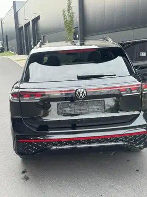 Volkswagen Tiguan R-Line 2.0 TDI 193 ch automatique, immatriculé en 2026 - Miniature 3