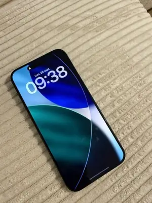 Apple iPhone 15 Pro Max 256 Go bleu, très bon état, batterie à 90 %