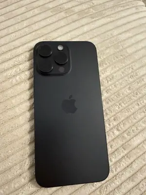 Apple iPhone 15 Pro Max 256 Go bleu, très bon état, batterie à 90 % - Miniature 2
