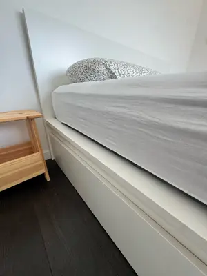 Cadre de lit MALM IKEA 2 places comme neuf - Miniature 4