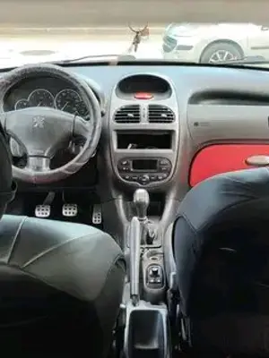Toyota Yaris - Miniature 2