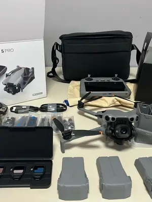 DJI Mini 5 Pro C0 Fly More Combo + DJI RC 2 + 3 batteries – Comme neuf – 1 seul vol - Miniature 2