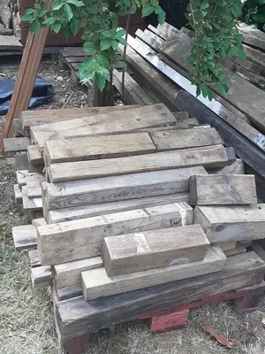 Important lot de bois de construction – Idéal terrasse, plancher, charpente ou bricolage - Miniature 3