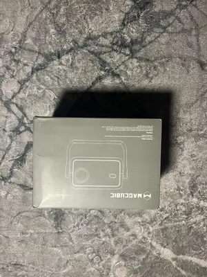 Vidéoprojecteur Magcubic L018 Full HD 1080p neuf, boîte et accessoires d'origine