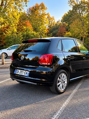 Volkswagen Polo 1.6 TDI diesel de 2013, boîte manuelle, 230 000 km - Miniature 4