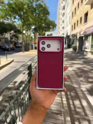 Coque pour iPhone 18 Pro Max neuve avec emballage d’origine - Miniature 2
