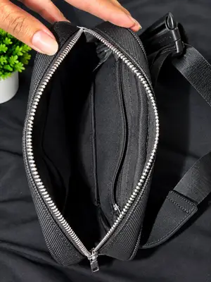 Sac bandoulière noir pratique et élégant - Miniature 4