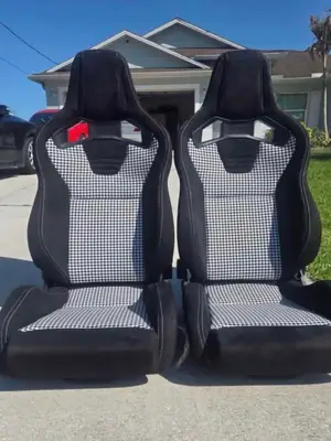 Chaises avant et arrière complètes