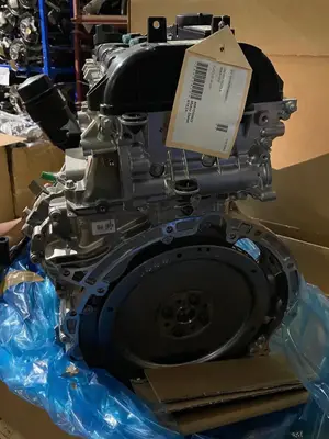 Moteur Mercedes-Benz référence 651913 - Miniature 2