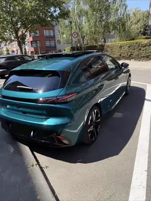 Peugeot 308 GT Line - Miniature 5
