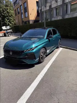 Peugeot 308 GT Line - Miniature 3
