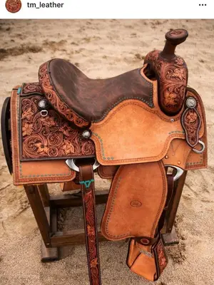 Selle western de show gravée à la main, siège nubuck de 15,5 à 16 pouces - Miniature 5