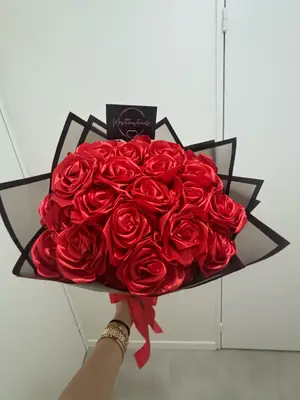 Bouquet de 30 roses rouges - Miniature 2