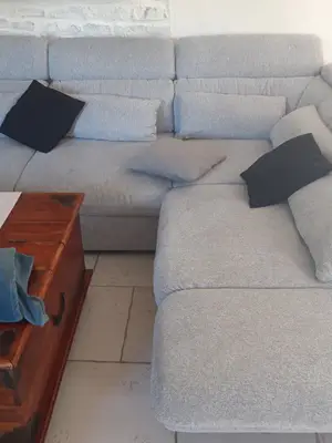 Canapé convertible avec rangement - État neuf