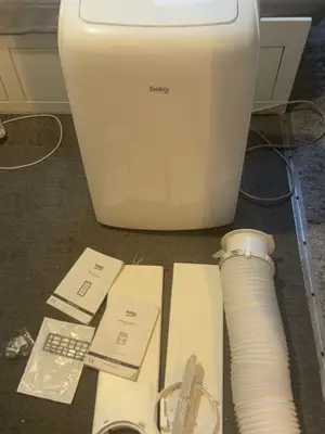 Climatiseur mobile BEKO BA310AC 10000 BTU - Très bon état - Miniature 2