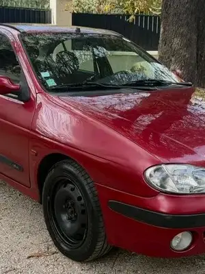 Renault Mégane Phase 2 1.6 16V essence, 107 ch