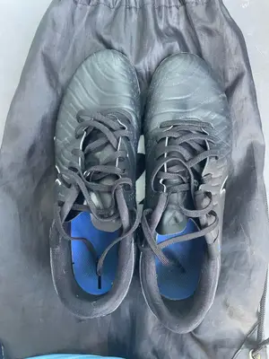 Crampons Nike Tiempo noir et bleu - Miniature 2