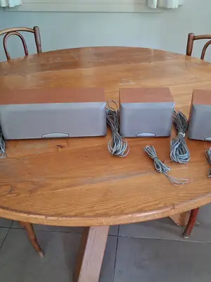 Home cinéma complet avec amplificateur, 6 enceintes et tuner FM - Miniature 2