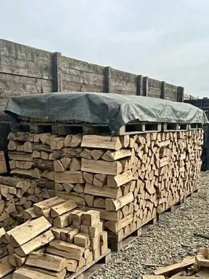 Bois de chauffage en chêne sec, coupes 1 m, 50, 33 et 25 cm